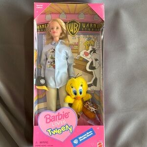 Barbie Loves Tweety Doll Set - Light Blue and Yellow